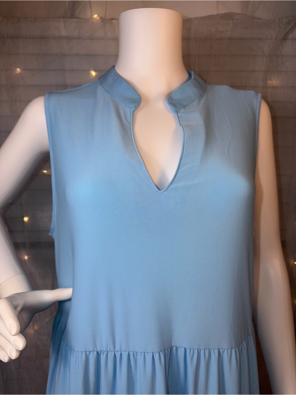 Dear Scarlett Sleeveless Light Blue Tiered V-Neck Dress w/pockets - Picture 2 of 12